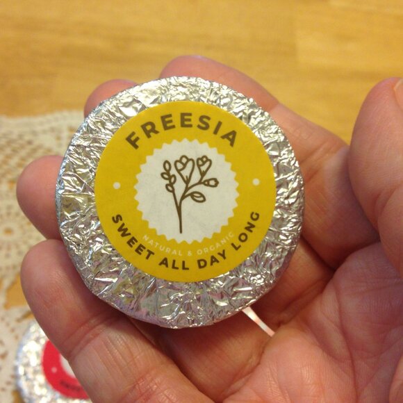 Shower Steamers, 8 different scents - Picture 2 of 10